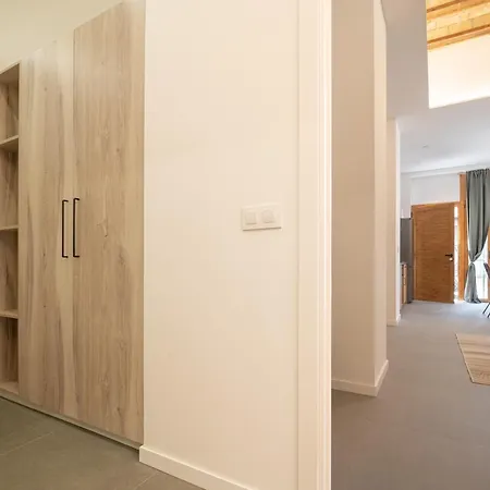 Esc - Loft Comodos Y Espaciosos Estudios Cercanos A Estacion Joaquin Sorolla *