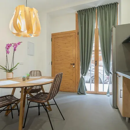Esc - Loft Comodos Y Espaciosos Estudios Cercanos A Estacion Joaquin Sorolla Apartman *