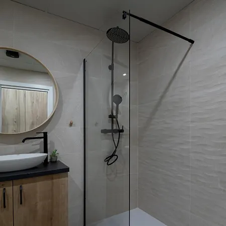 Apartman Esc - Loft Comodos Y Espaciosos Estudios Cercanos A Estacion Joaquin Sorolla
