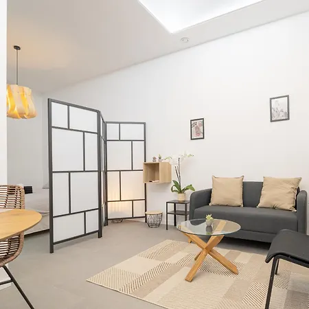 Apartman Esc - Loft Comodos Y Espaciosos Estudios Cercanos A Estacion Joaquin Sorolla Valencia
